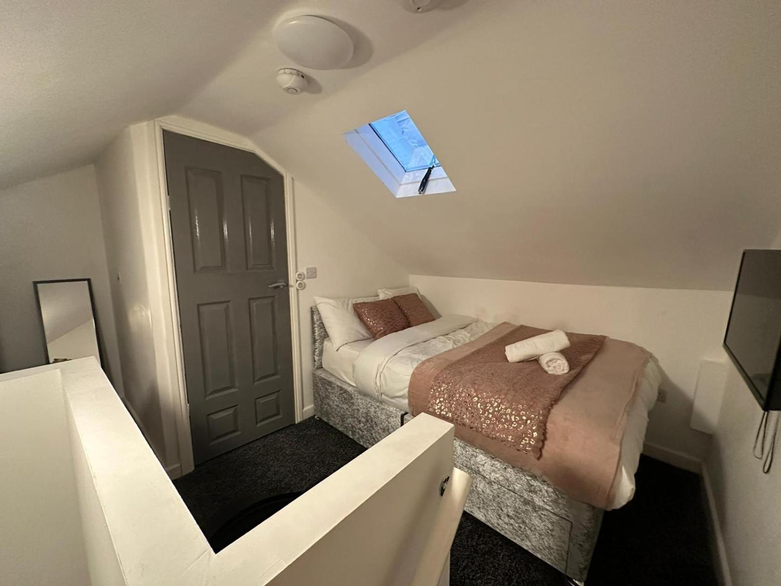 Dans Place Manchester Extérieur photo